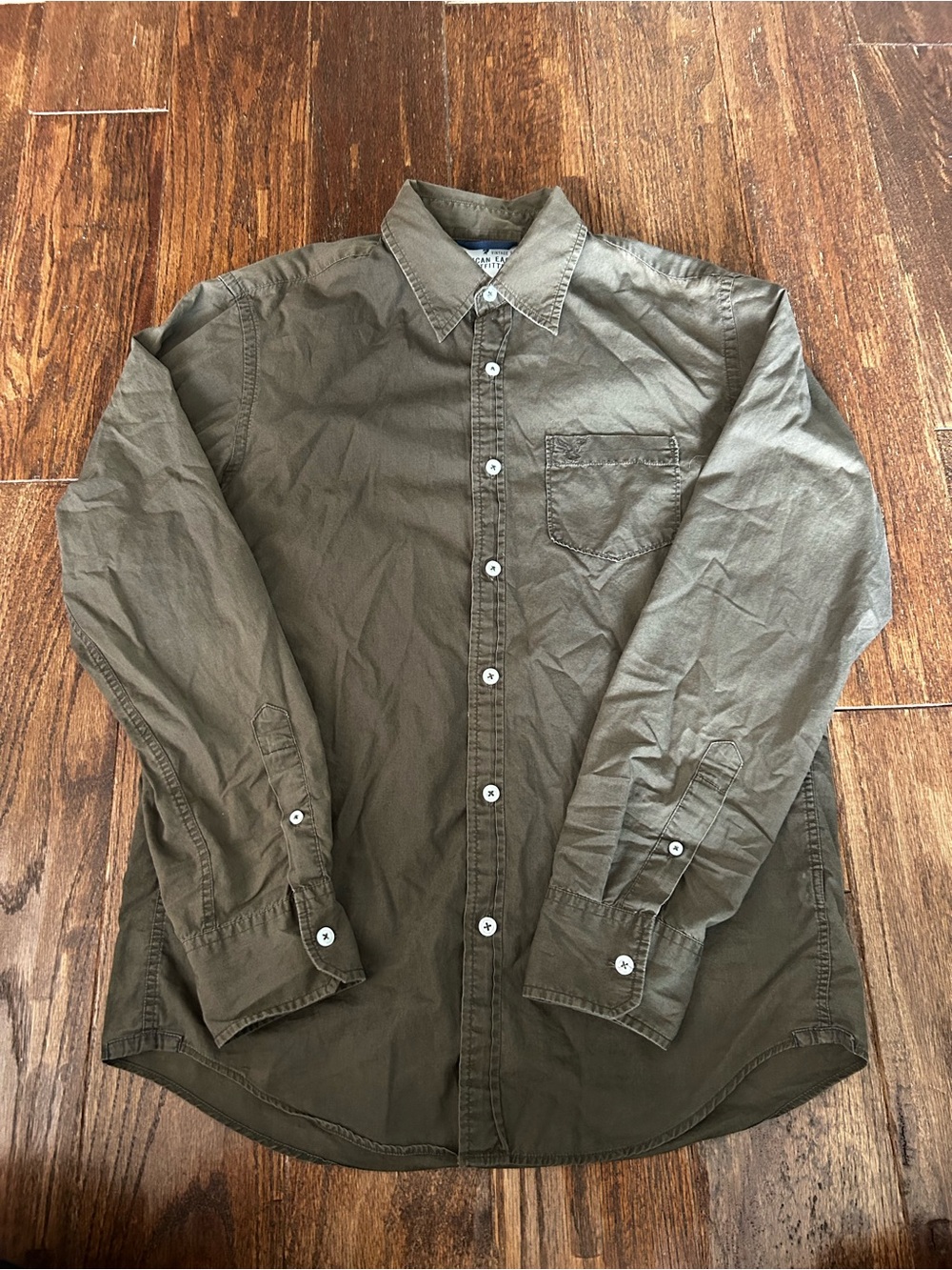 2000s American Eagle Olive Green Button-Down Shirt